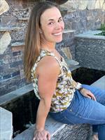 Photo of Erin Bank, PhD