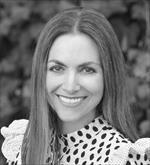 Photo of Alena Knezevic, DMD, MSc, PhD