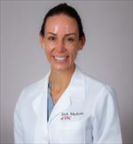 Photo of Dina Hunt, CRNA