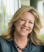 Photo of Steffanie Strathdee