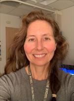 Photo of Leslie Miya, MD