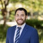 Photo of Russell Valle, MS, MD